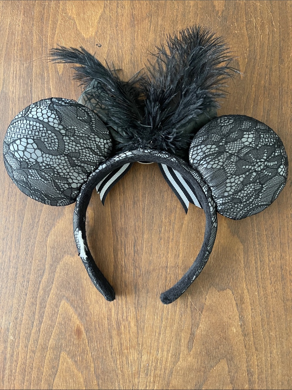 Disney Minnie Ears Nightmare before Christmas - Picture 2 of 3